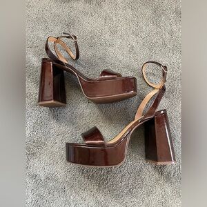 NWOT Jessica Simpson Brown Pleather Myscene Platform Block Heels Size 9.5